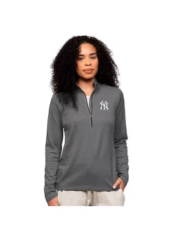 Hot Sale 👏 MLB New York Yankees 👩 Women's Epic Pullover by Antigua® 😉